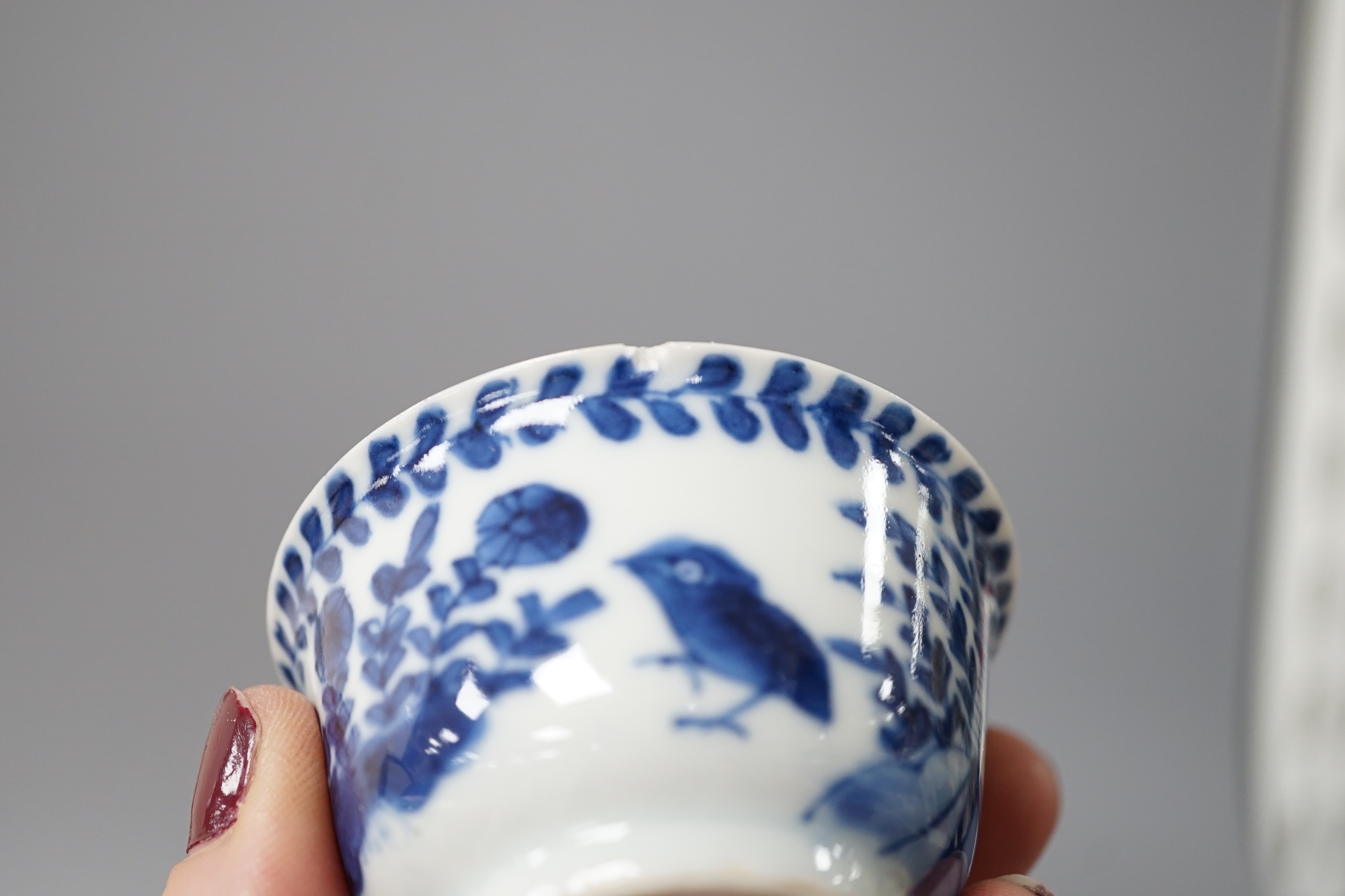 3 Chinese Kangxi blue and white tea bowls and saucers, 10cm diameter